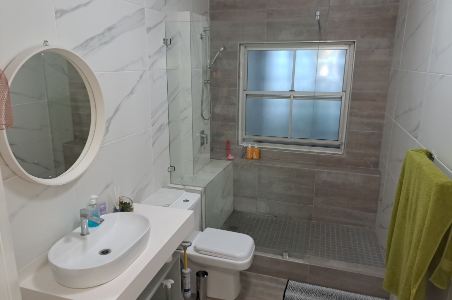 3 Bedroom Property for Sale in Summerstrand Eastern Cape